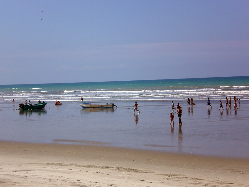 La spiaggia di Canoa (Ecuador)